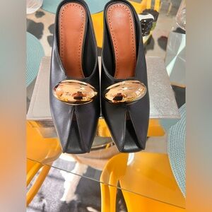 Alaia Inspired Elegant Black Women's Shoes with Gold Accent Size 9.5